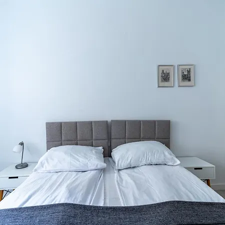 Laguna Centrum By Grand *